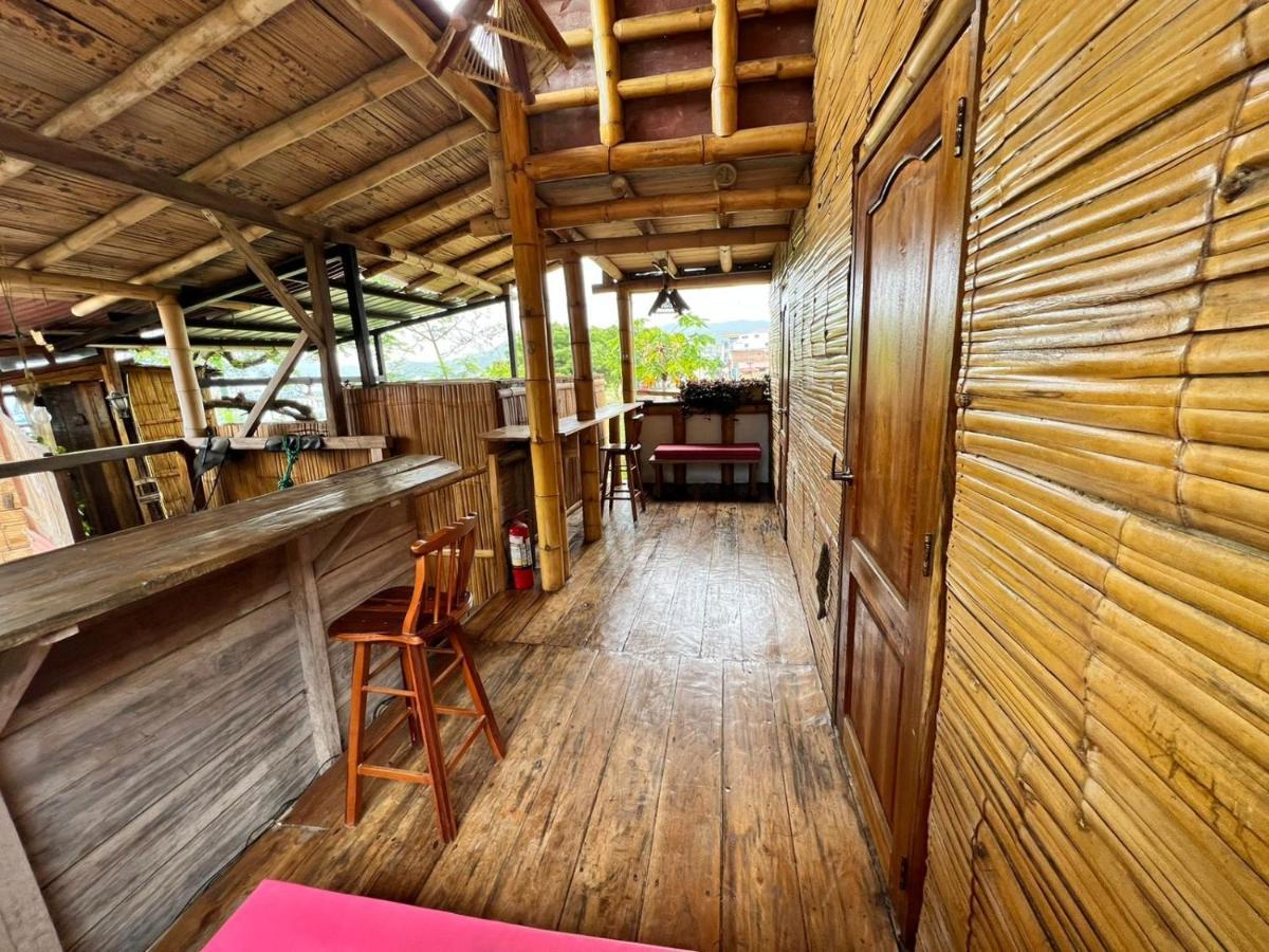 Puerto López Hostal Monte Libano المظهر الخارجي الصورة