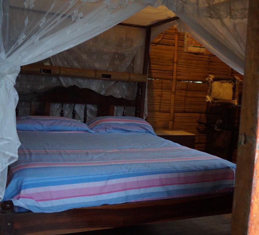 Puerto López Hostal Monte Libano الغرفة الصورة