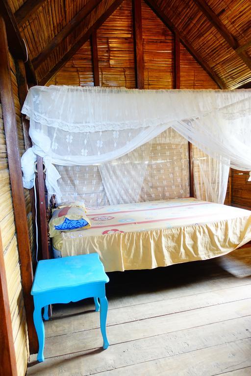 Puerto López Hostal Monte Libano المظهر الخارجي الصورة