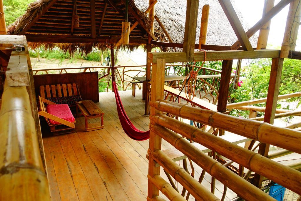 Puerto López Hostal Monte Libano المظهر الخارجي الصورة