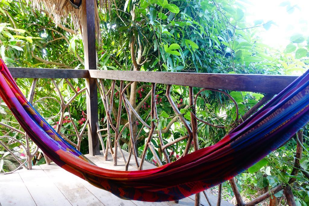 Puerto López Hostal Monte Libano المظهر الخارجي الصورة