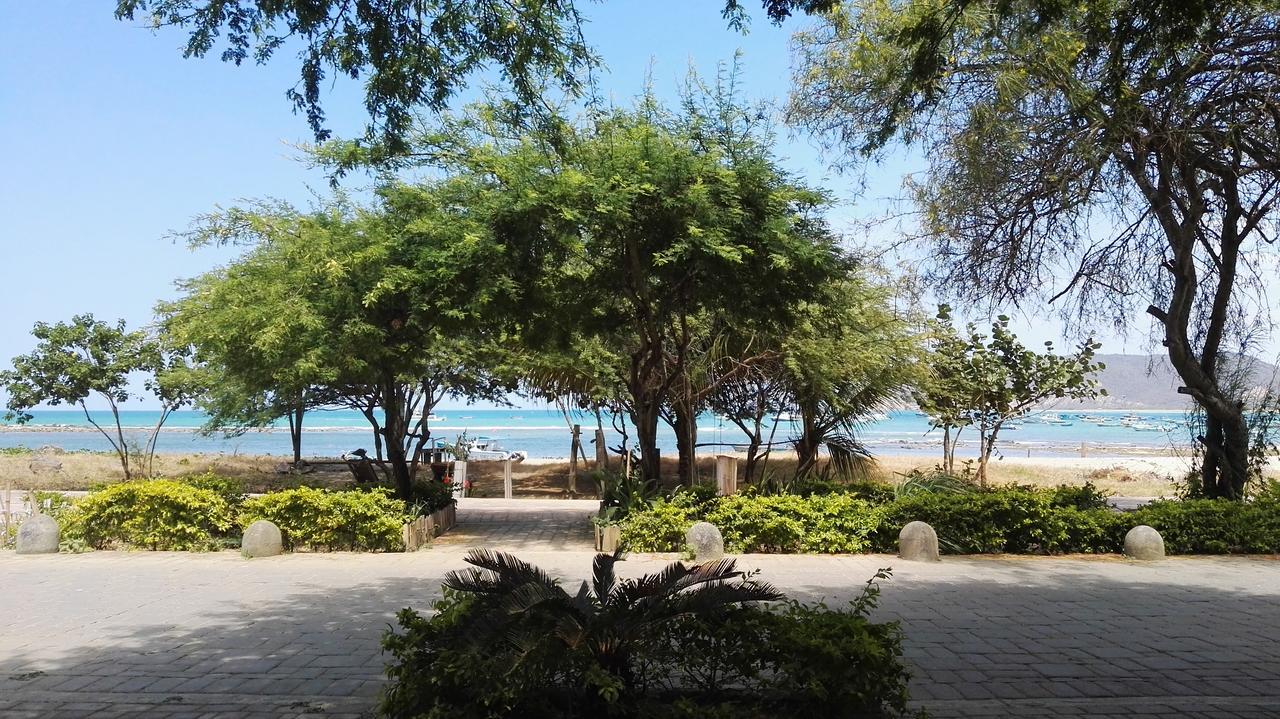 Puerto López Hostal Monte Libano المظهر الخارجي الصورة